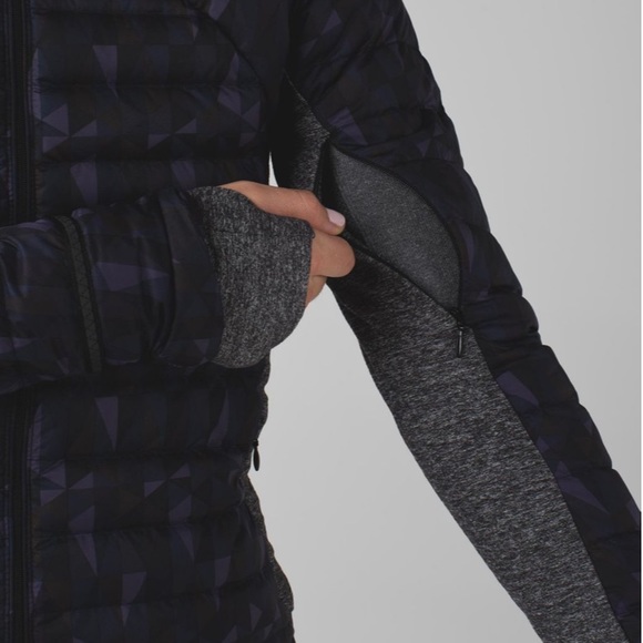 EUC Lululemon Fluff Off Jacket size 8 - Picture 6 of 9